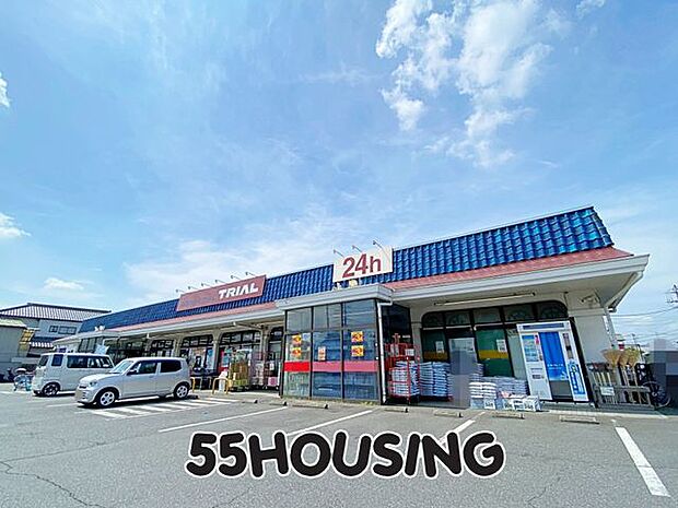 ディスカウントストアトライアル上尾本町店 徒歩5分。 340m