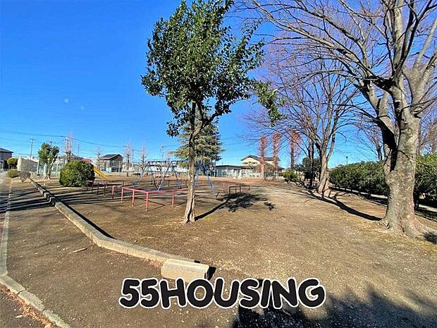 鎮守前公園 徒歩13分。 990m