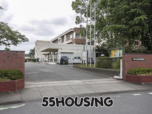 鴻巣市立鴻巣西中学校 徒歩14分。 1100m