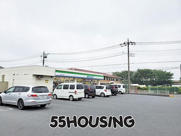 ファミリーマート北本石戸一丁目店 徒歩6分。 430m