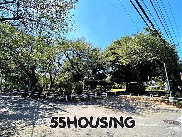 八幡公園 徒歩10分。 730m