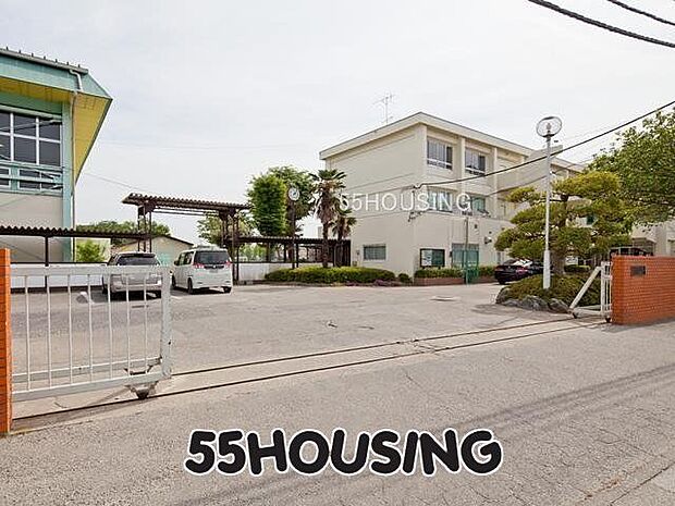 春日部市立豊春中学校 徒歩28分。 2200m