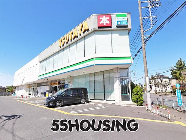 ファミリーマートTSUTAYA大宮指扇店 徒歩7分。 560m