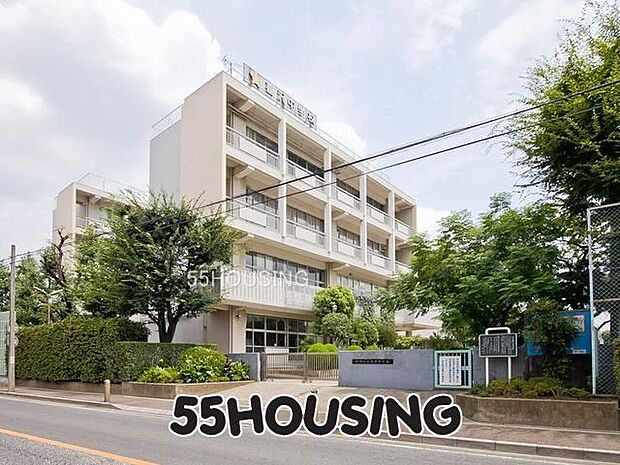戸田市立喜沢中学校 徒歩8分。 580m