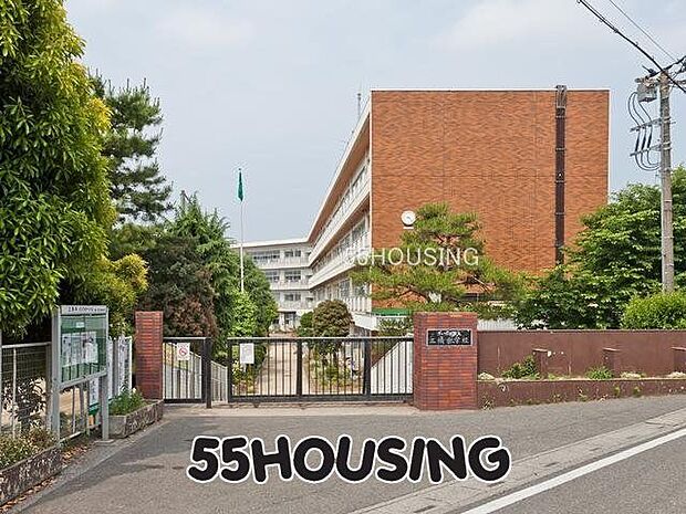 さいたま市立三橋中学校 徒歩3分。 230m