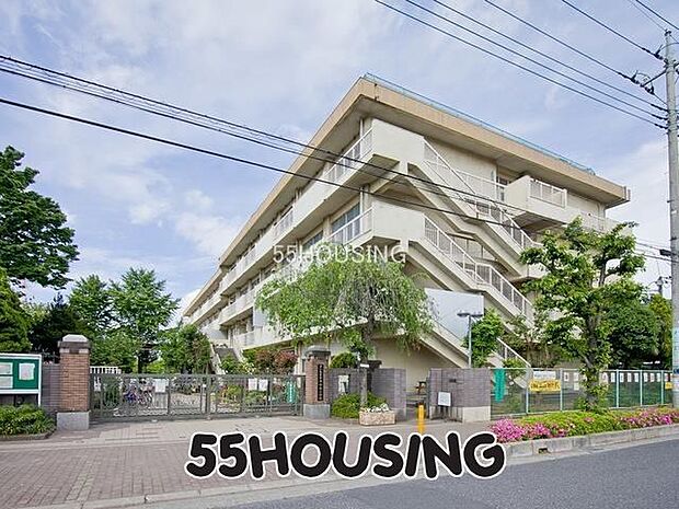 さいたま市立田島小学校 徒歩13分。 1000m