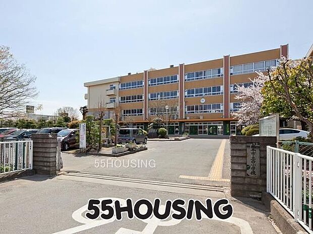 北本市立西小学校 徒歩7分。 510m