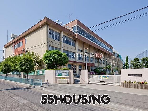 川口市立朝日東小学校 徒歩10分。 800m