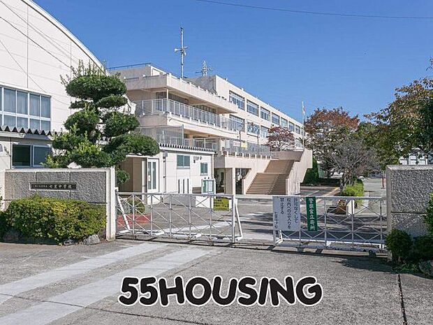 さいたま市立七里中学校 徒歩15分。 1200m