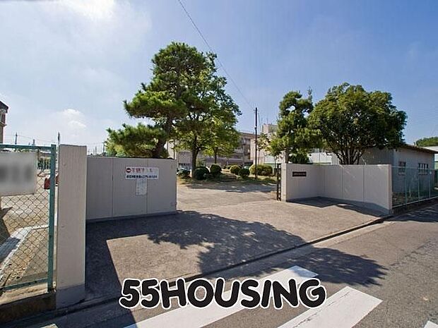 上尾市立鴨川小学校 徒歩4分。 300m