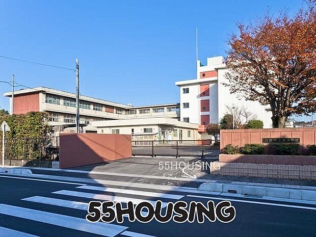 白岡市立西小学校 徒歩6分。 410m