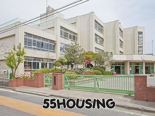 さいたま市立大成小学校 徒歩11分。 830m