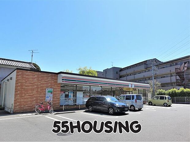 セブンイレブンさいたま櫛引町1丁目南店 徒歩4分。 300m