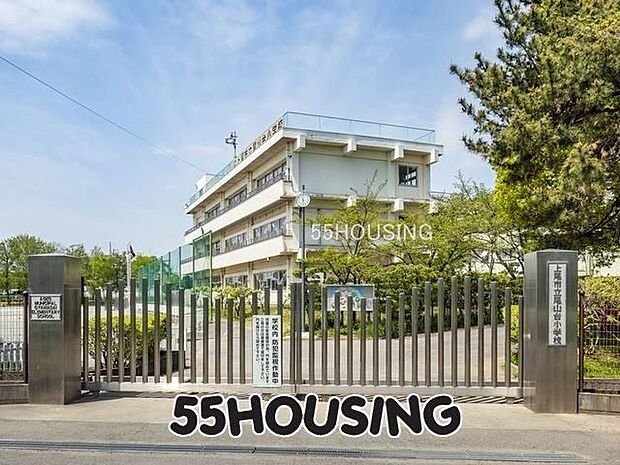 上尾市立尾山台小学校 徒歩6分。 430m
