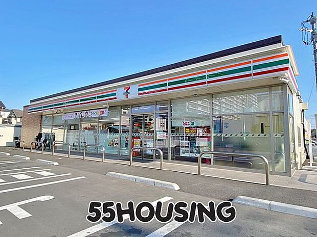 セブンイレブン岩槻西町店 徒歩8分。 590m