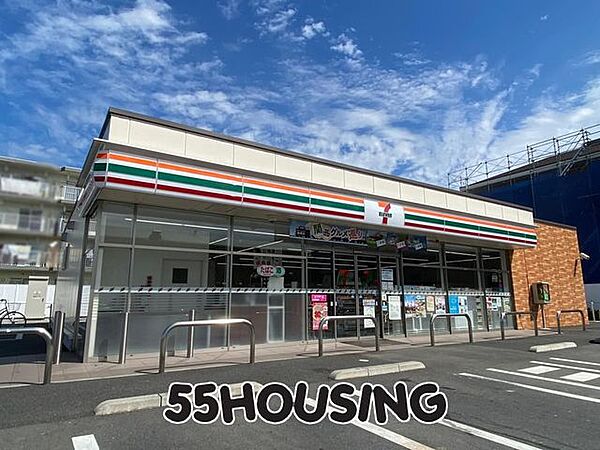 セブンイレブン鴻巣富士見2丁目店 徒歩8分。 620m