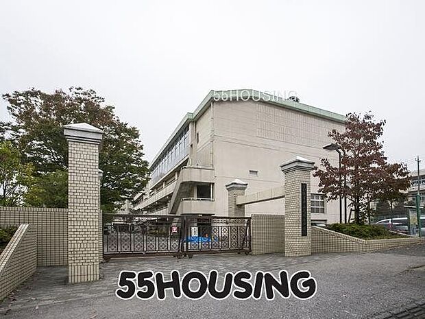 さいたま市立尾間木中学校 徒歩8分。 620m