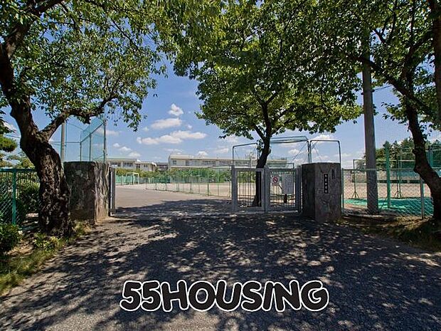 さいたま市立馬宮中学校 徒歩14分。 1100m