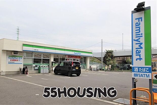 ファミリーマート久喜野久喜店 徒歩5分。 400m