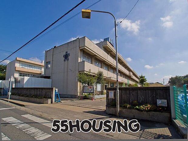 上尾市立大谷小学校 徒歩5分。 350m