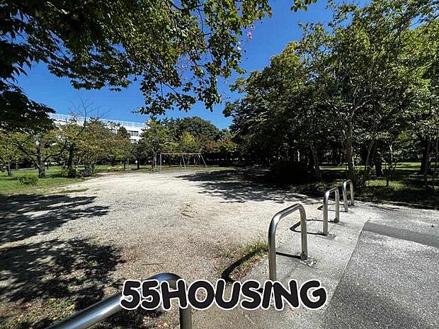 神根公園 徒歩16分。 1270m