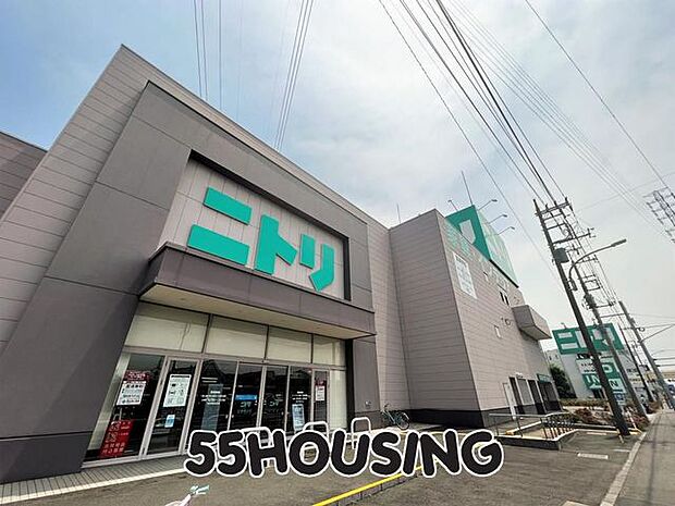 ニトリ鳩ヶ谷駅前店 徒歩12分。 930m