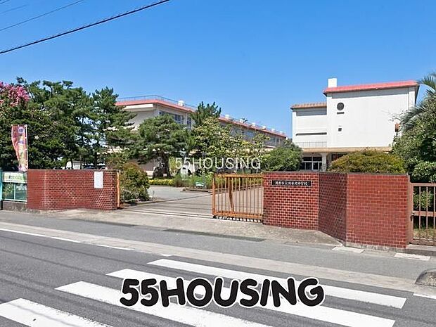 鴻巣市立鴻巣北中学校 徒歩13分。 1027m