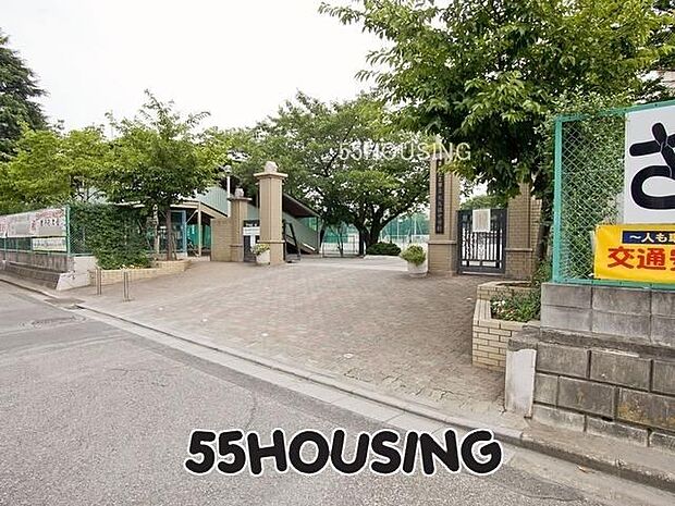 さいたま市立大久保中学校 徒歩10分。 800m