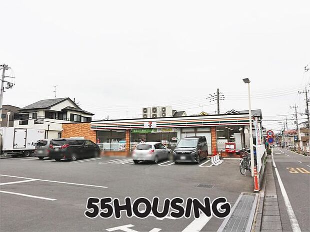 セブンイレブンさいたま白鍬店 徒歩3分。 240m