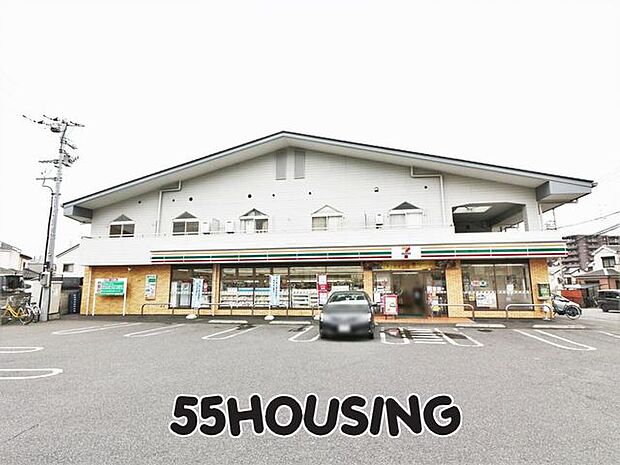 セブンイレブン大宮日進1丁目店 徒歩4分。 310m