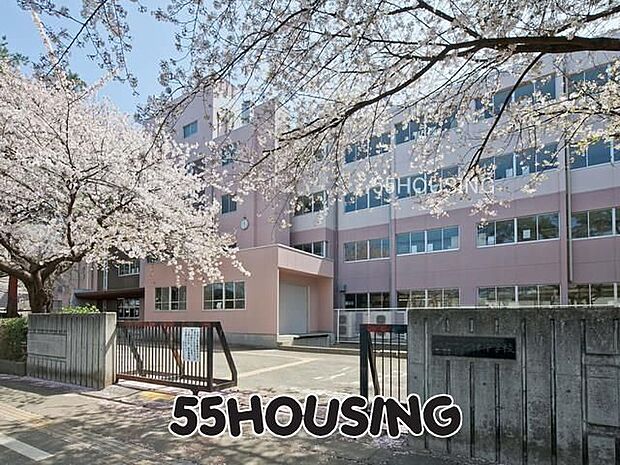 北本市立北本中学校 徒歩6分。 430m