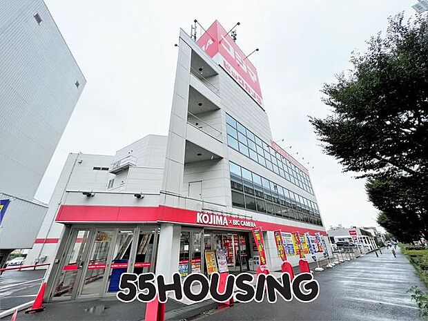 コジマ×ビックカメラ浦和店 徒歩8分。 600m