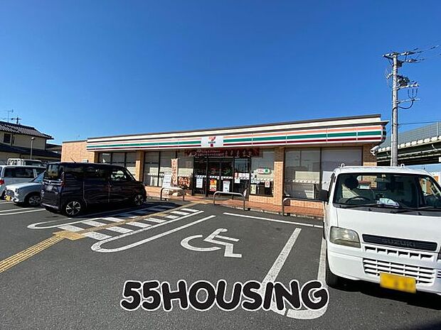 セブンイレブン幸手緑台店 徒歩8分。 600m