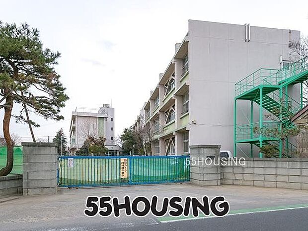 春日部市立武里小学校 徒歩15分。 1140m