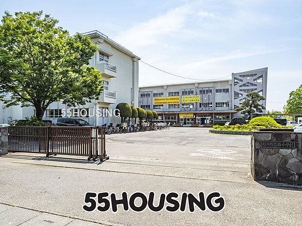 杉戸町立西小学校 徒歩15分。 1200m