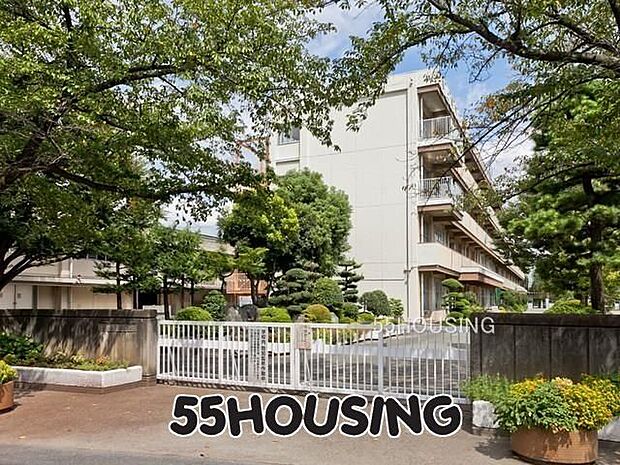 上尾市立東町小学校 徒歩12分。 900m