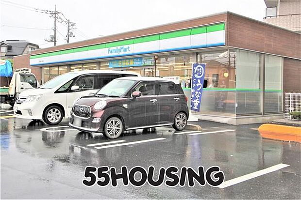 ファミリーマート春日部上蛭田店 徒歩3分。 240m