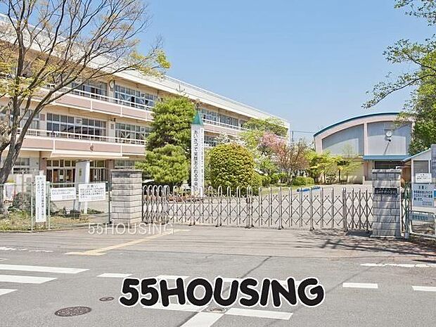 蓮田市立蓮田中央小学校 徒歩5分。 330m