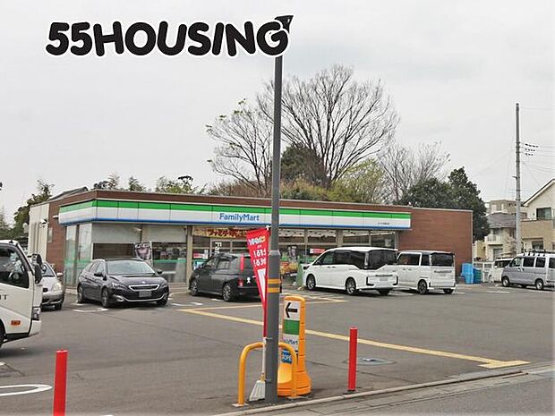 ファミリーマートさいたま蓮沼店 徒歩9分。 700m