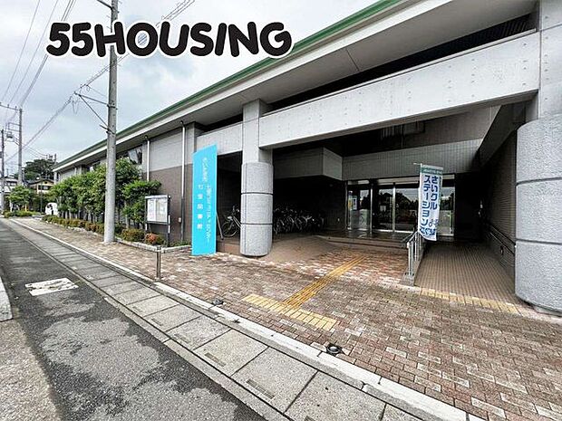 さいたま市立七里図書館 徒歩14分。 1100m