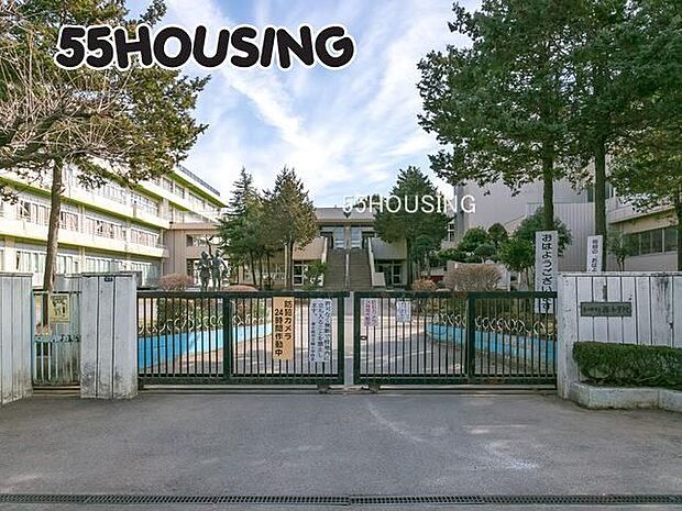 春日部市立緑小学校 徒歩12分。 900m