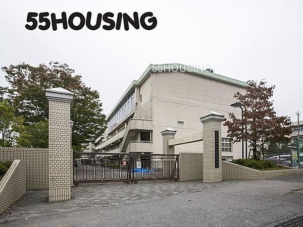 さいたま市立尾間木中学校 徒歩14分。 1100m