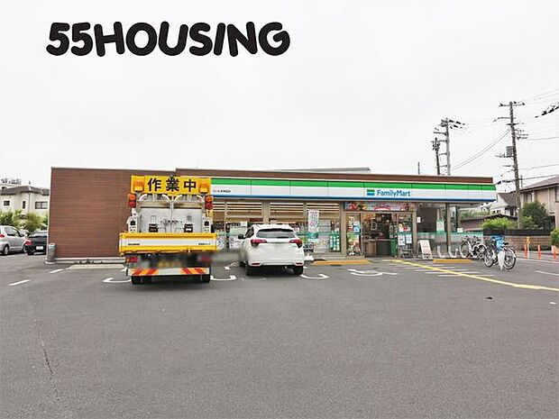 ファミリーマートさいたま神田店 徒歩5分。 400m