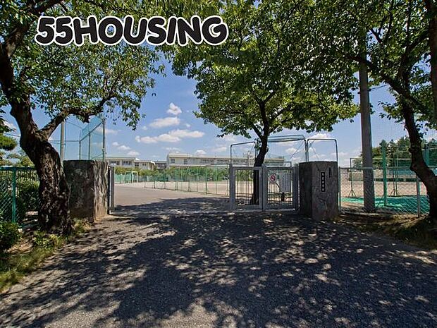さいたま市立馬宮中学校 徒歩14分。 1090m