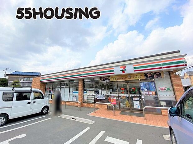 セブンイレブン上尾小泉店 徒歩4分。 280m