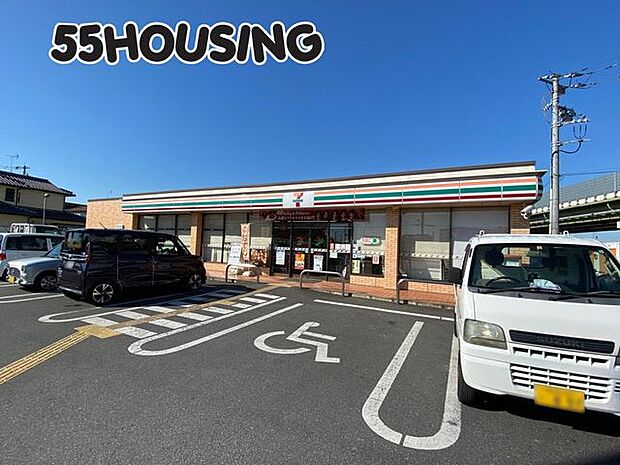セブンイレブン幸手緑台店 徒歩9分。 650m