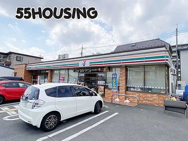セブンイレブン越谷平方南町店 徒歩5分。 400m