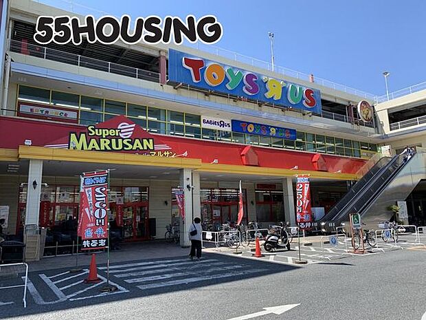 スーパーマルサン桶川店 徒歩14分。 1110m