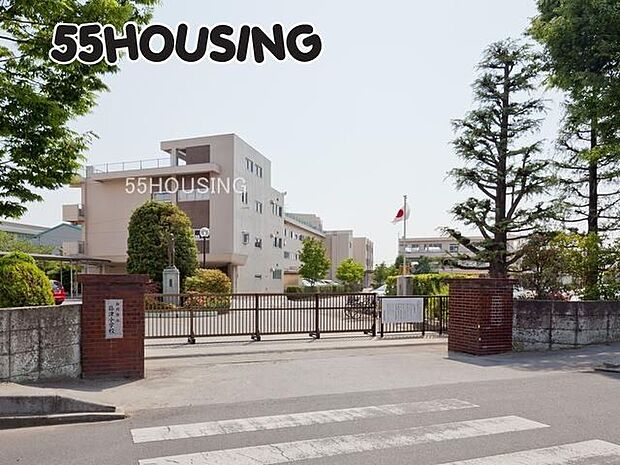白岡市立篠津小学校 徒歩13分。 1000m