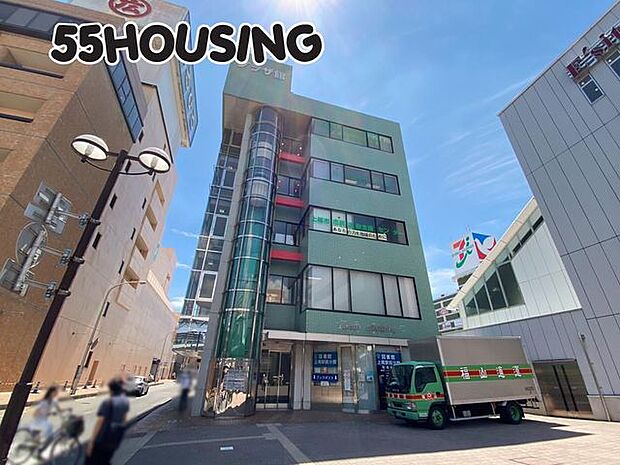 上尾市図書館上尾駅前分館 徒歩11分。 830m